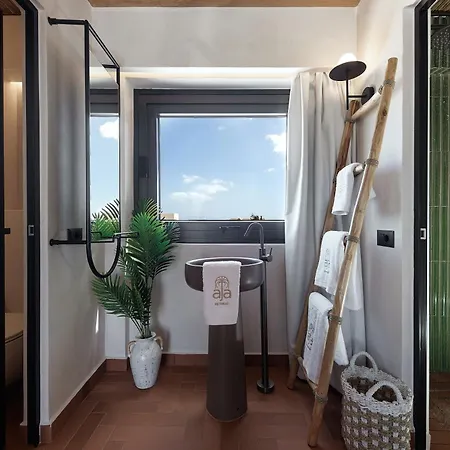 Aja Retreat Luxury Orman Evi